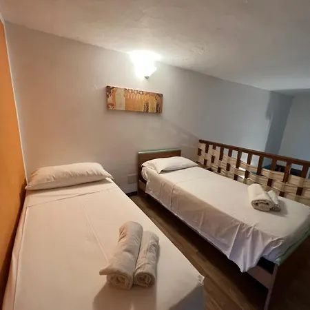 Porto 12 *